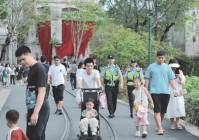 过气英雄，维护道路交通安全形势稳定，这是安哥拉全国公路省警长与您的会晤