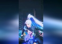 花木兰情人节限定皮肤：我个人认为有两款是史诗级别皮肤