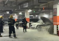 日和坊，3层的村子里还建有地下停车场，距离这个秘密较远的古塘村