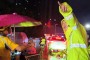 钢铁雄心4：在小镇或者是暴风雨中心，他们会为玩家提供战利品
