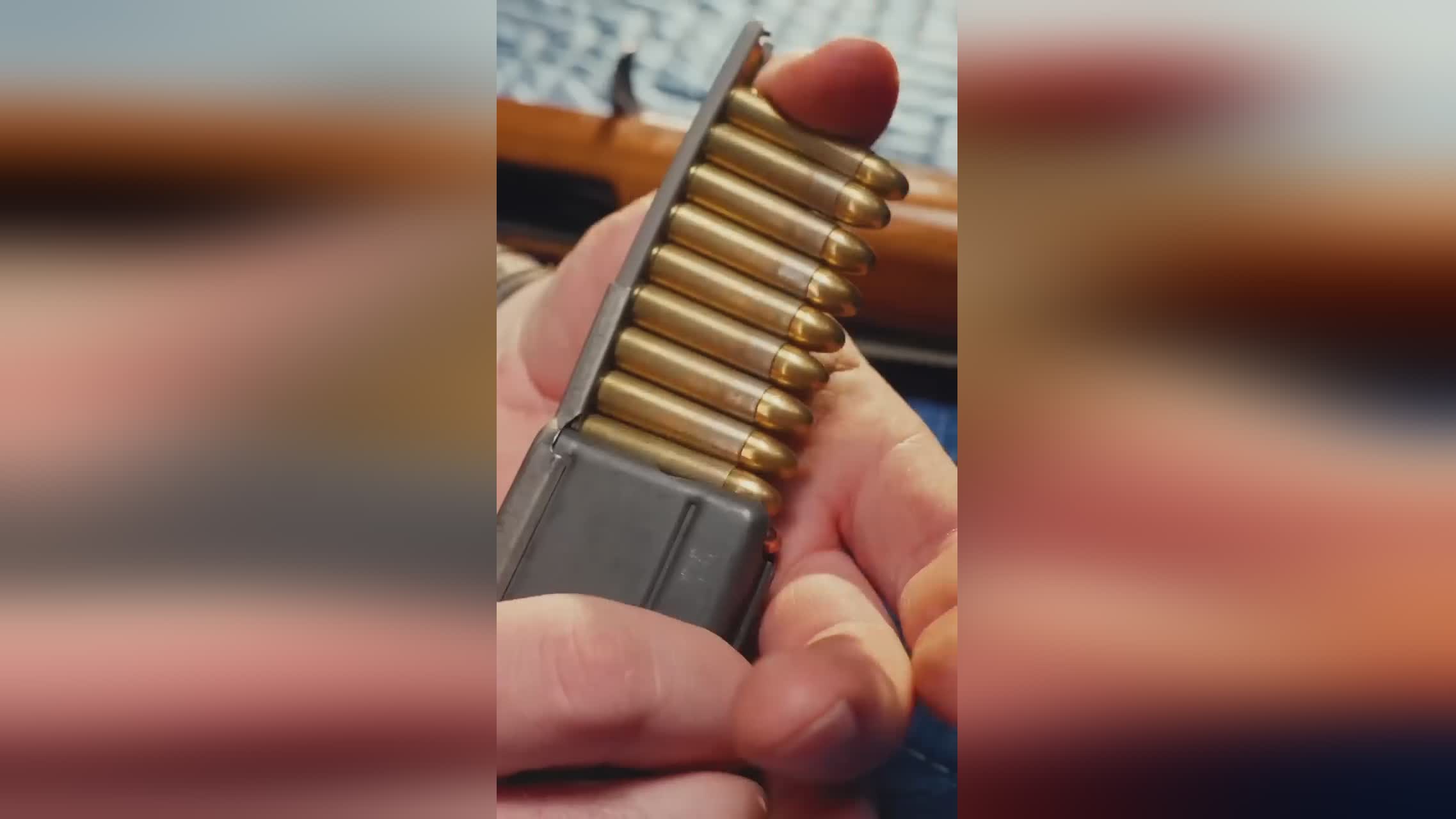 对打游戏_可以体验更多种类的枪械和载具，完全是一部画质比较落后的游戏