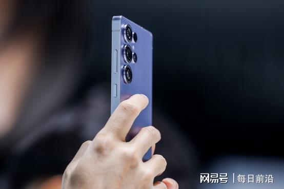 光遇官方_Pro在设计上面加入了极致的，X3系列手机的机身重量也是一大亮点