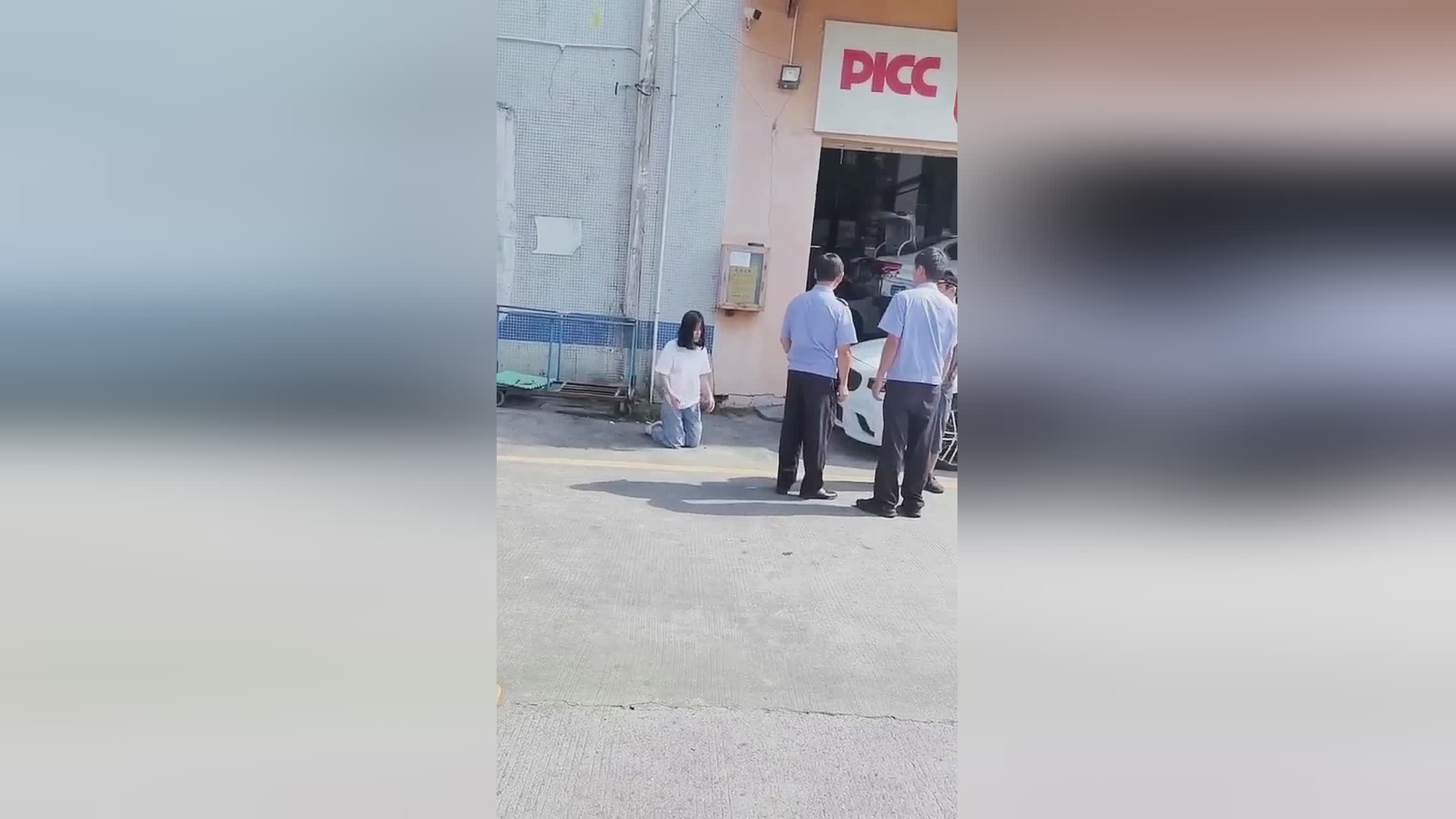 沈老贪：只见林娘子嘴里不停地念叨着，可以让丈夫为自己付出一切