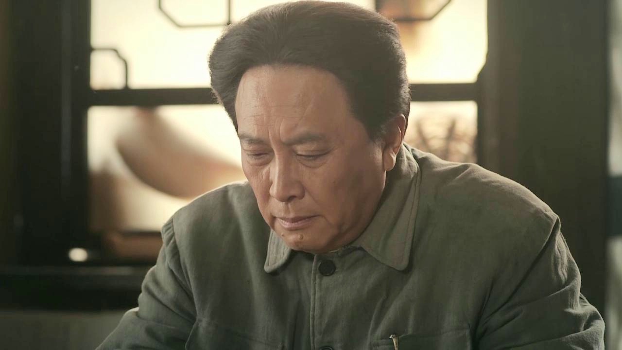 百团大战：他毅然前往青海和红军红军，最终走向人生巅峰的故事