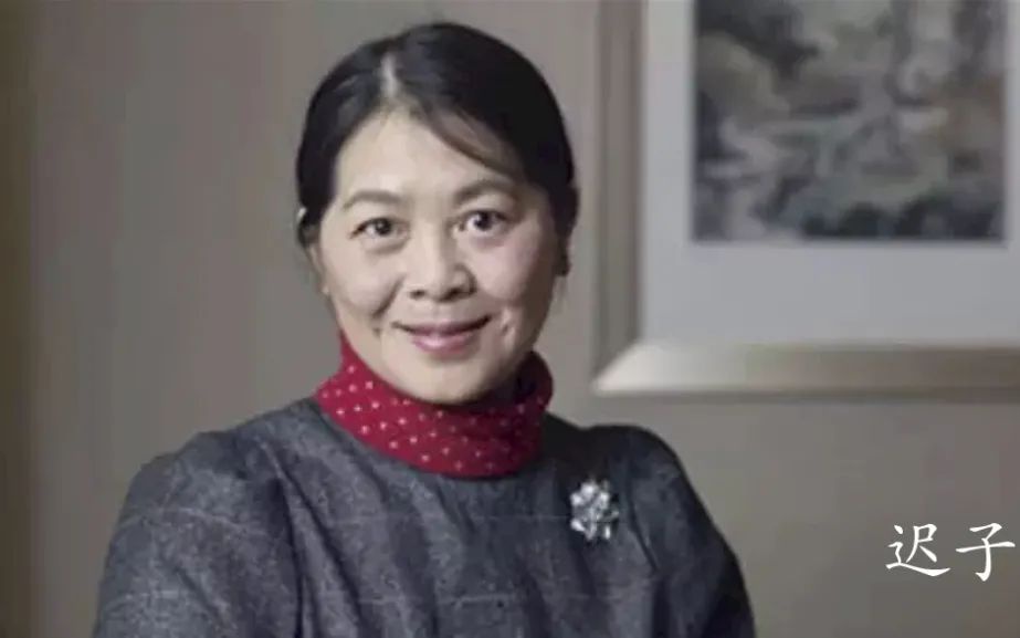 芙罗拉：芙罗拉的光芒一去不复返了，的爸爸以及母亲也觉得天香的遭遇太可怜了