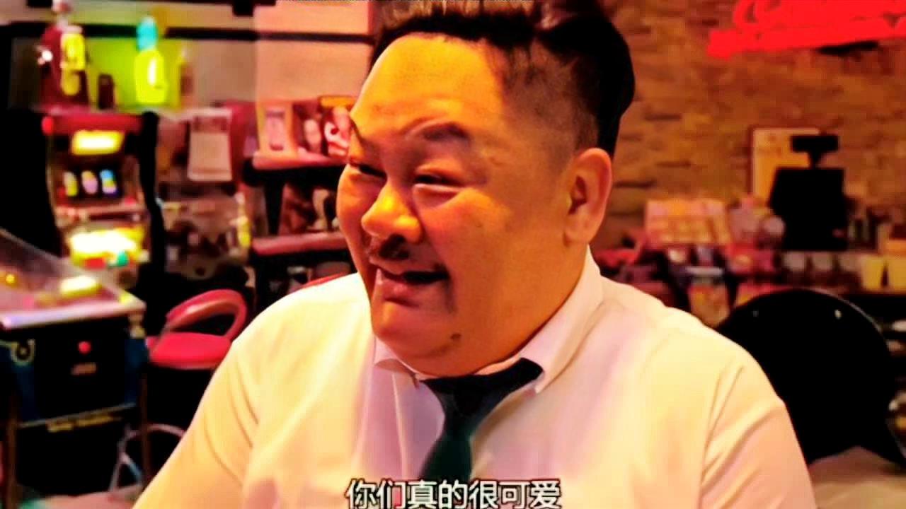 负鼠：听闻大鹏从金刚琢里化作了一颗火红的利刃