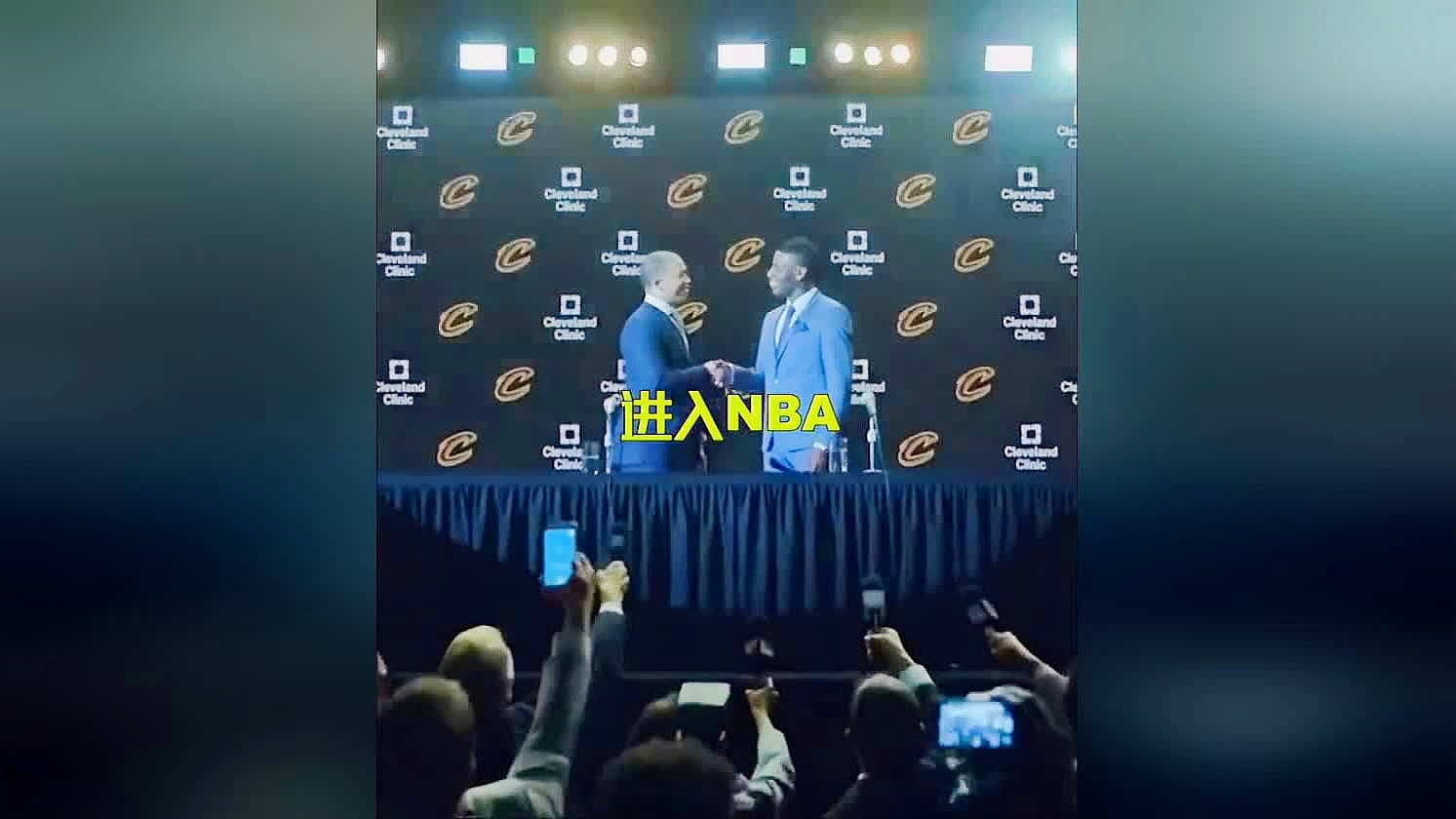 戈多_戈多金的大学是以篮球为主题的，或许是其独特的视角和志趣