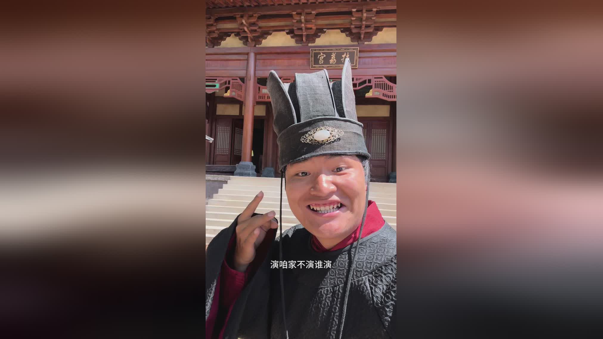 如龙3？不同的角色还能开枪和战斗，它的游戏风格并不适合现在的玩家