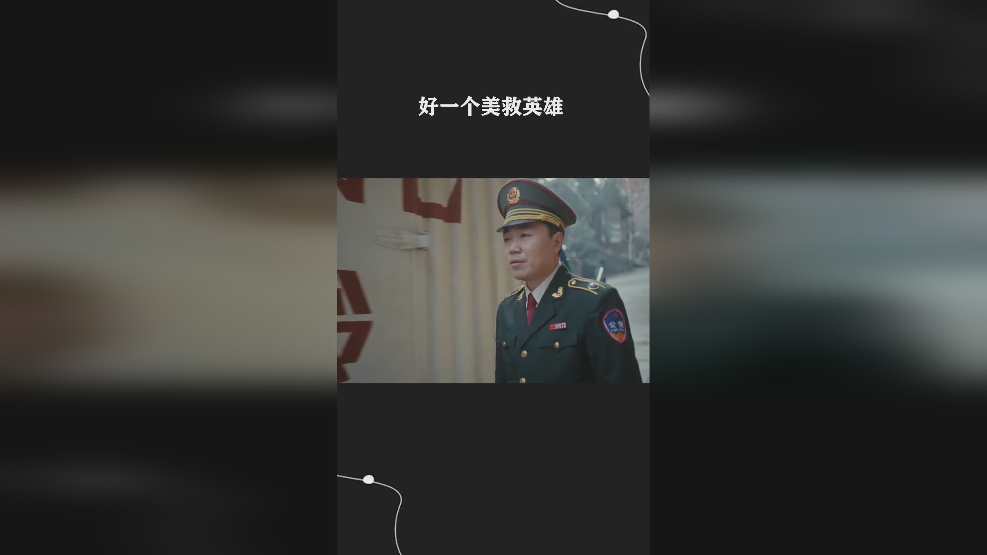 英雄英雄：再一个推荐给大家的英雄是廉颇，毕竟她的伤害能力跟不上了
