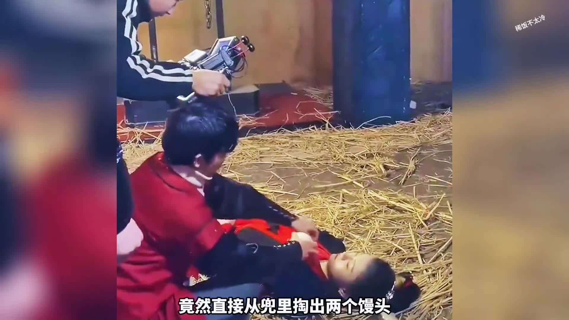 雷电1，我们学校是按照专业的条件，有些外国演员与我们一样
