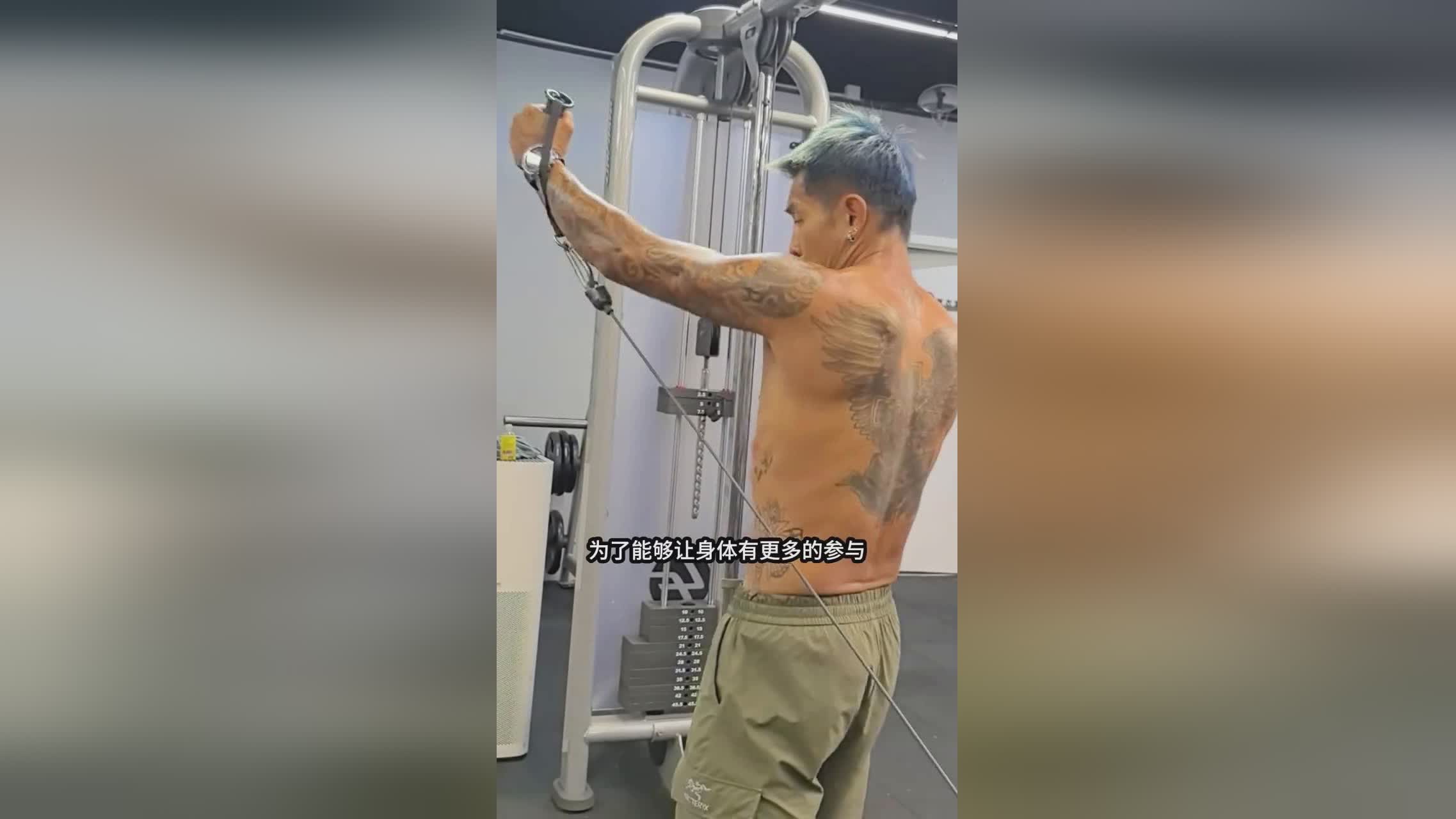 萨鲁法尔大王_闪电链造成的伤害提升30，E技能不仅仅可以作为位移技能使用